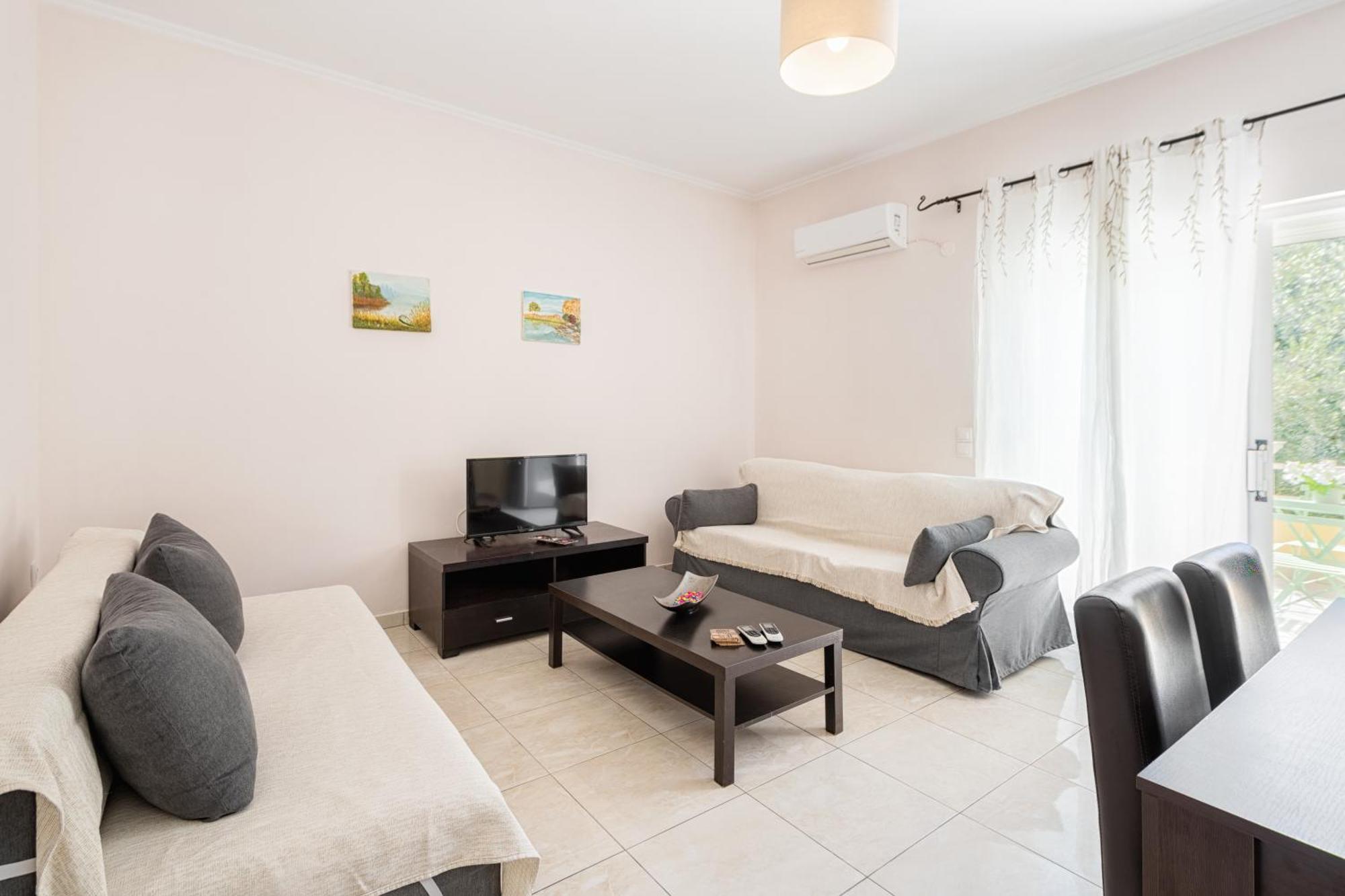 Lazaros Apartments Gouvia Ngoại thất bức ảnh